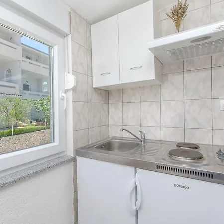 Apartments Na Obali Mora Razanj