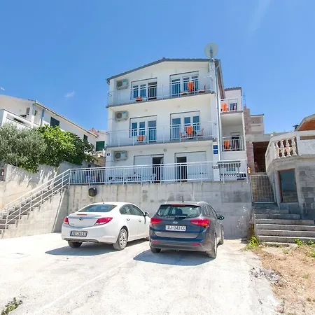 Apartments Na Obali Mora * Razanj